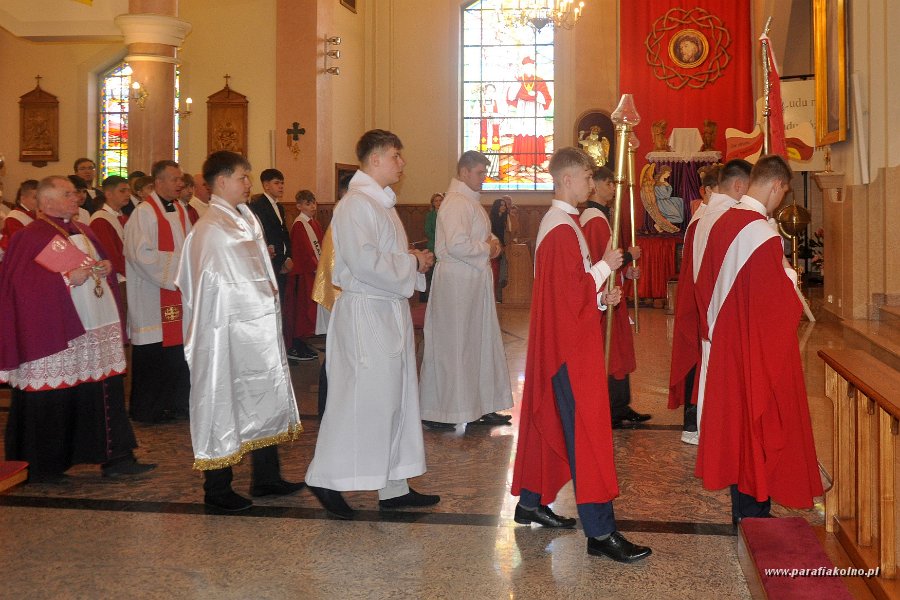 006 Procesja liturgiczna.jpg